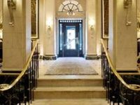 Eliot Hotel