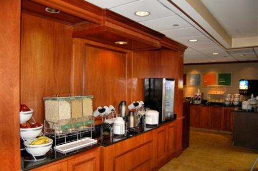 фото отеля Stay Inn Albany Latham