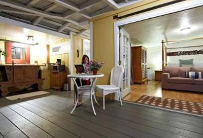 фото отеля Paia Inn Hotel