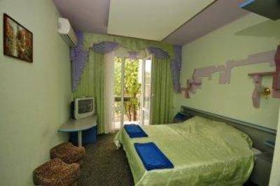 фото отеля Yuzhniy Bereg Guest House