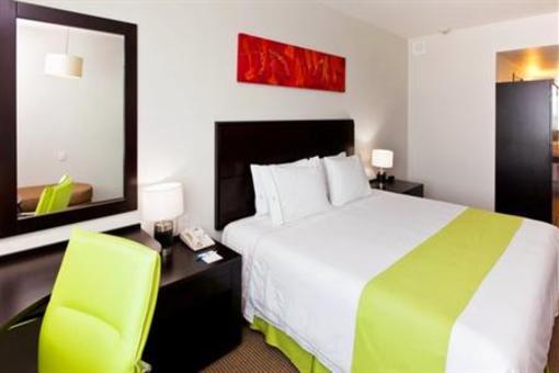 фото отеля Holiday Inn Express Guadalajara Sur Tlaquepaque