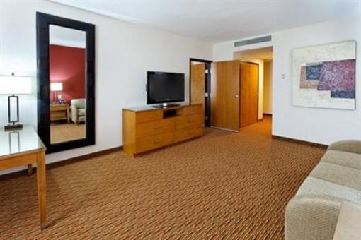 фото отеля Crowne Plaza Hotel Monterrey Aeropuerto