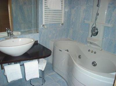 фото отеля Studios Hotel Cologno Monzese