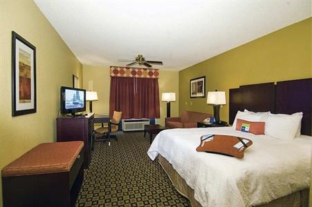 фото отеля Hampton Inn Jackson Clinton
