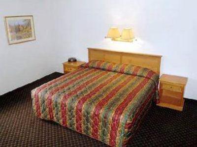 фото отеля TLC Inn