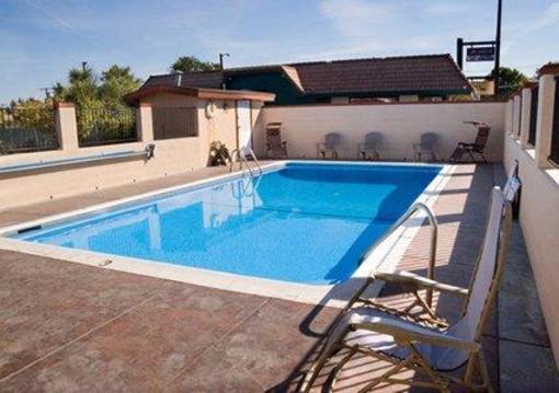 фото отеля Rodeway Inn & Suites Hermiston