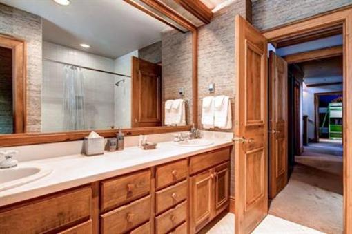 фото отеля East West Resorts of Beaver Creek