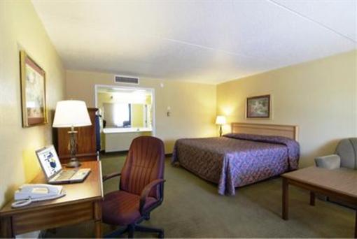 фото отеля Americas Best Value Inn & Suites Conway