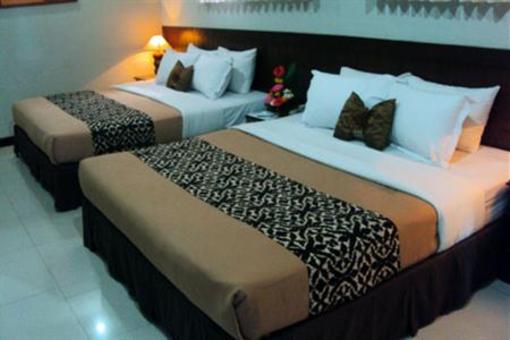 фото отеля Guest House Scarlet Kebon Kawung