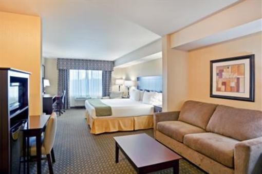 фото отеля Holiday Inn Express Hotel & Suites Lynnwood