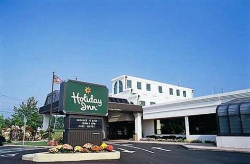 фото отеля Holiday Inn Plainview-Long Island