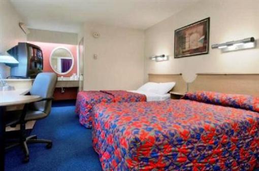 фото отеля Red Roof Inn Edison
