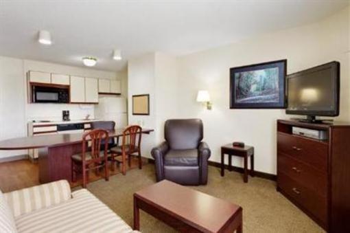 фото отеля Hawthorn Suites Hartford Meriden