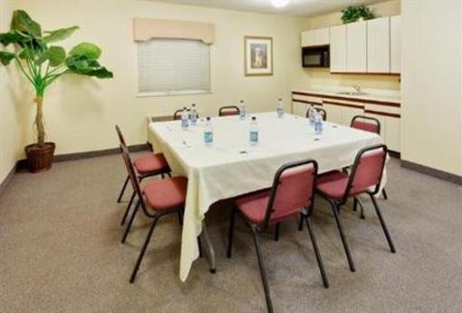 фото отеля Hawthorn Suites Hartford Meriden