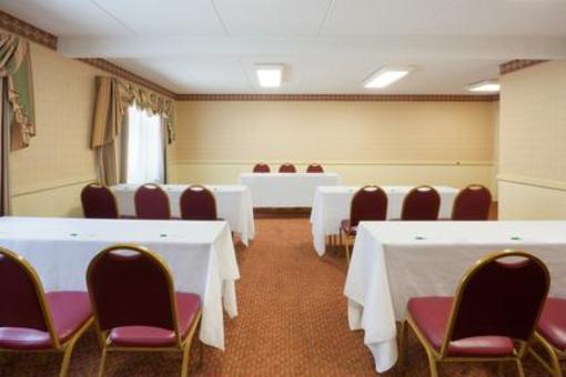 фото отеля Holiday Inn Salem