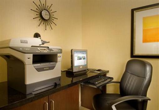фото отеля SpringHill Suites Jacksonville Airport