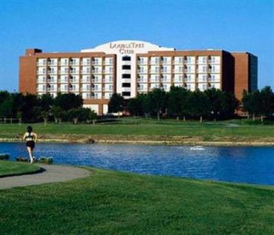 фото отеля Doubletree Club Dallas - Farmer's Branch