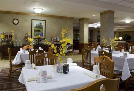 фото отеля Doubletree Club Dallas - Farmer's Branch