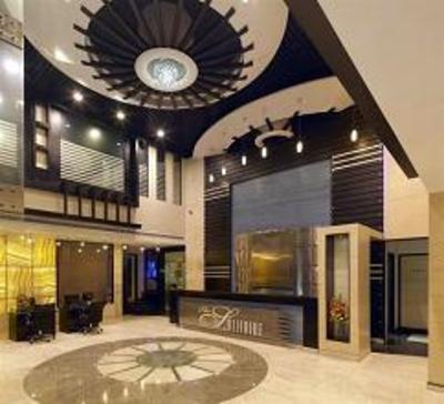 фото отеля Solitaire Hotel Bangalore