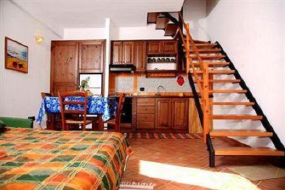 фото отеля Borgo San Francesco Bed & Breakfast Gioiosa Marea