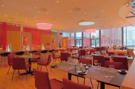 фото отеля Park Inn by Radisson Oslo Airport
