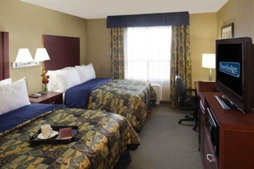фото отеля Travelodge Oshawa Whitby