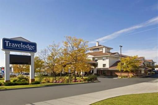 фото отеля Travelodge Oshawa Whitby