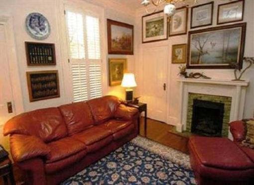 фото отеля Perrin Guest House Inn