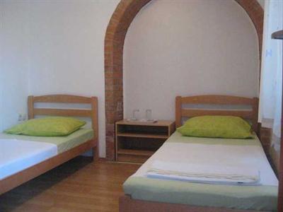 фото отеля Kunic Nada Guesthouse