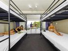 фото отеля Gilligans Backpackers Hotel & Resort