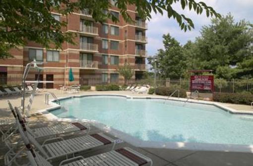 фото отеля Oakwood Gaithersburg