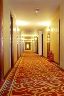 фото отеля Yihe Hotel Changchun