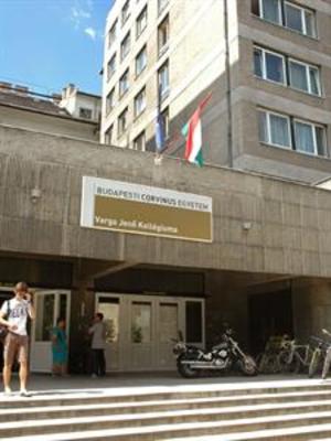 фото отеля Kinizsi Hostel