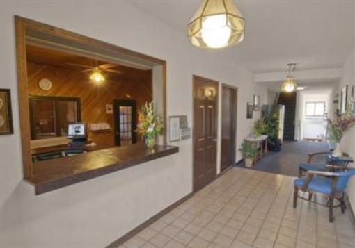 фото отеля Americas Best Value Inn Marquette