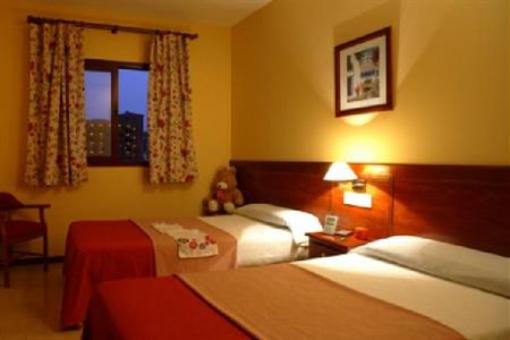 фото отеля Myramar Castle Beach Hotel Fuengirola