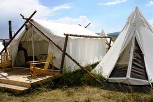 фото отеля Yellowstone Under Canvas