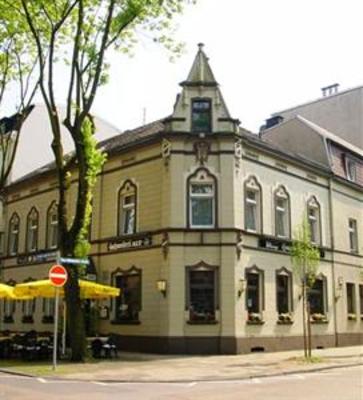 фото отеля Stadt-Gut-Hotel Zum Rathaus