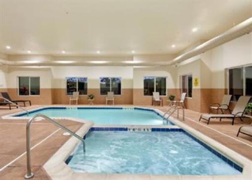 фото отеля Comfort Inn & Suites Rifle