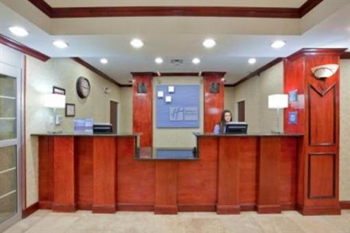фото отеля Holiday Inn Express Hotel & Suites Pampa