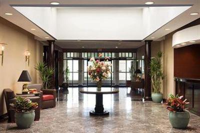 фото отеля Four Points by Sheraton Pittsburgh Airport