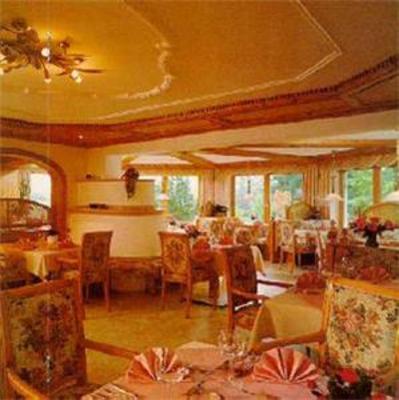 фото отеля Hotel St. Ulrich