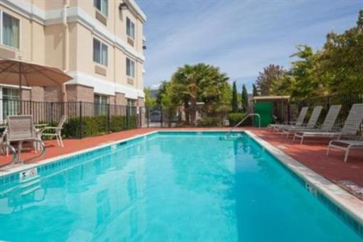 фото отеля Holiday Inn Express Livermore
