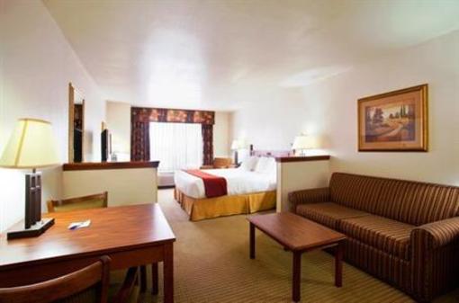 фото отеля Holiday Inn Express Hotel & Suites Mattoon