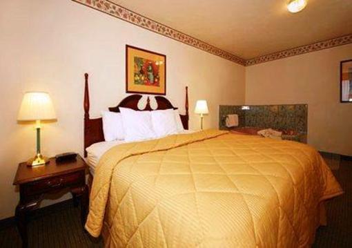 фото отеля Comfort Inn & Suites Lancaster (California)