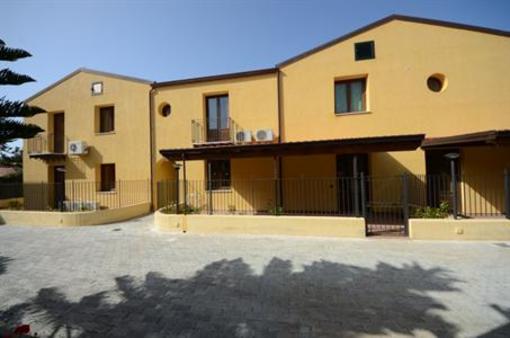 фото отеля Residence Panarea Cefalu