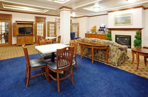 фото отеля Holiday Inn Express Fort Atkinson