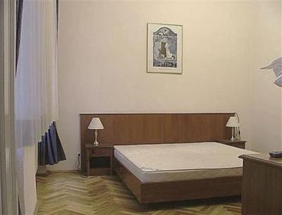 фото отеля Carlton Suites