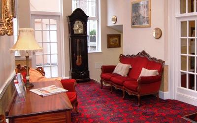 фото отеля Waltons Hotel Dublin