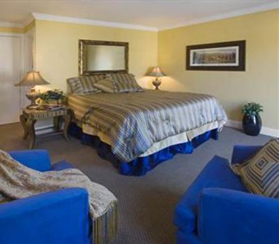 фото отеля Sea Breeze Inn & Cottages