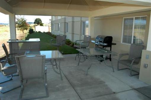 фото отеля Candlewood Suites Medford
